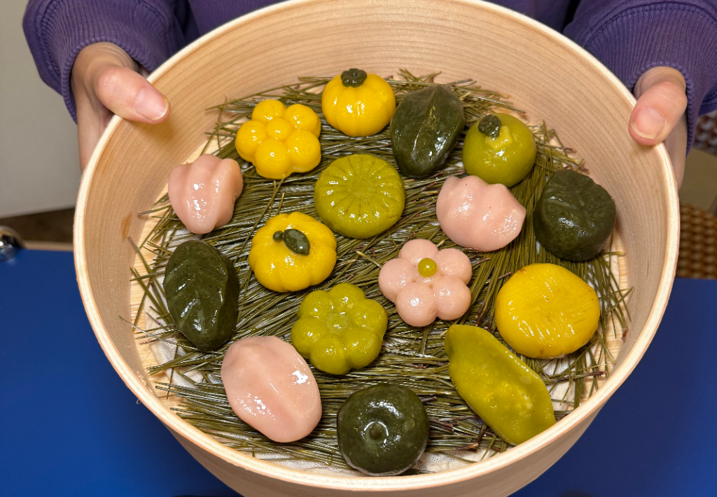 Make Your Own Colorful Korean Rice Cakes in a Hanok